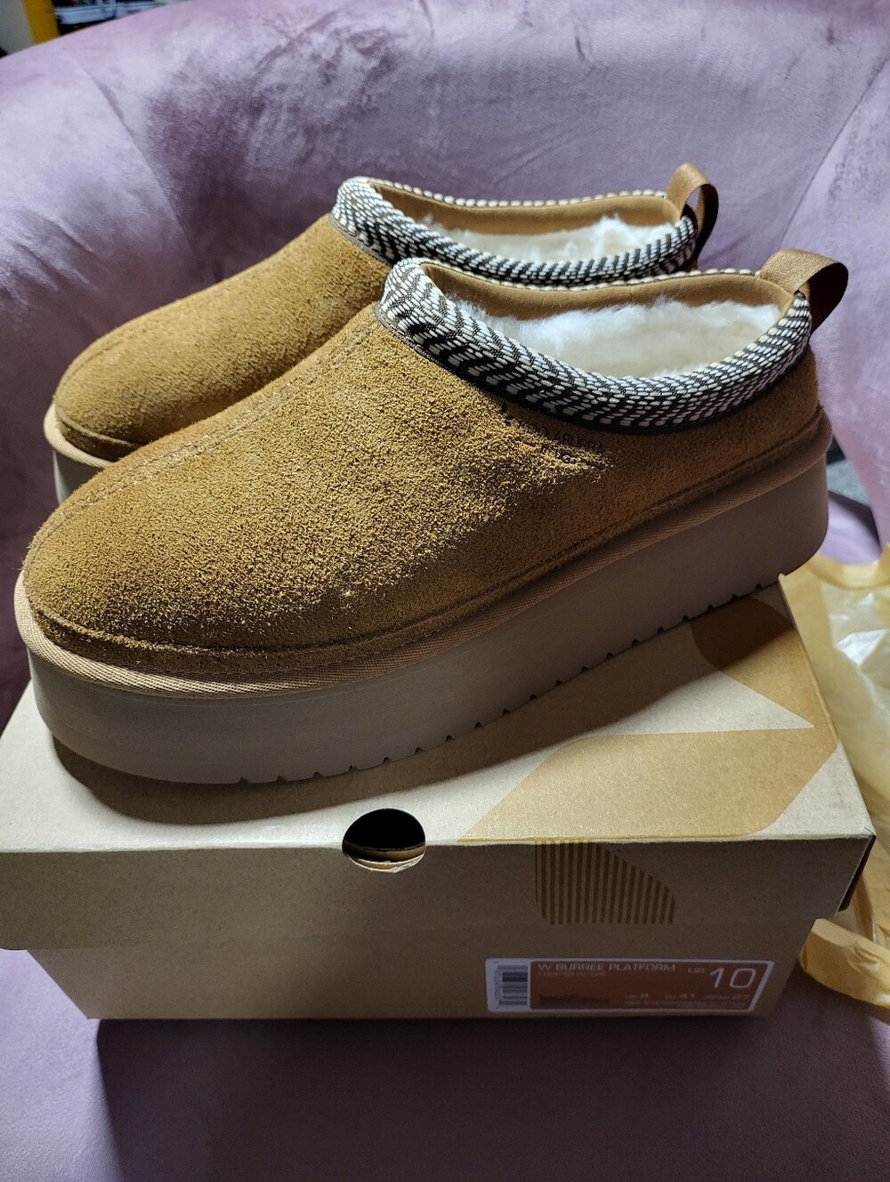 Brand New In Box Ugg Burree Platform Chesnut Size Women's 10